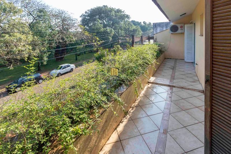 Casa para Venda - 420m², 5 dormitórios, sendo 2 suites, 6 vagas - Nonoai