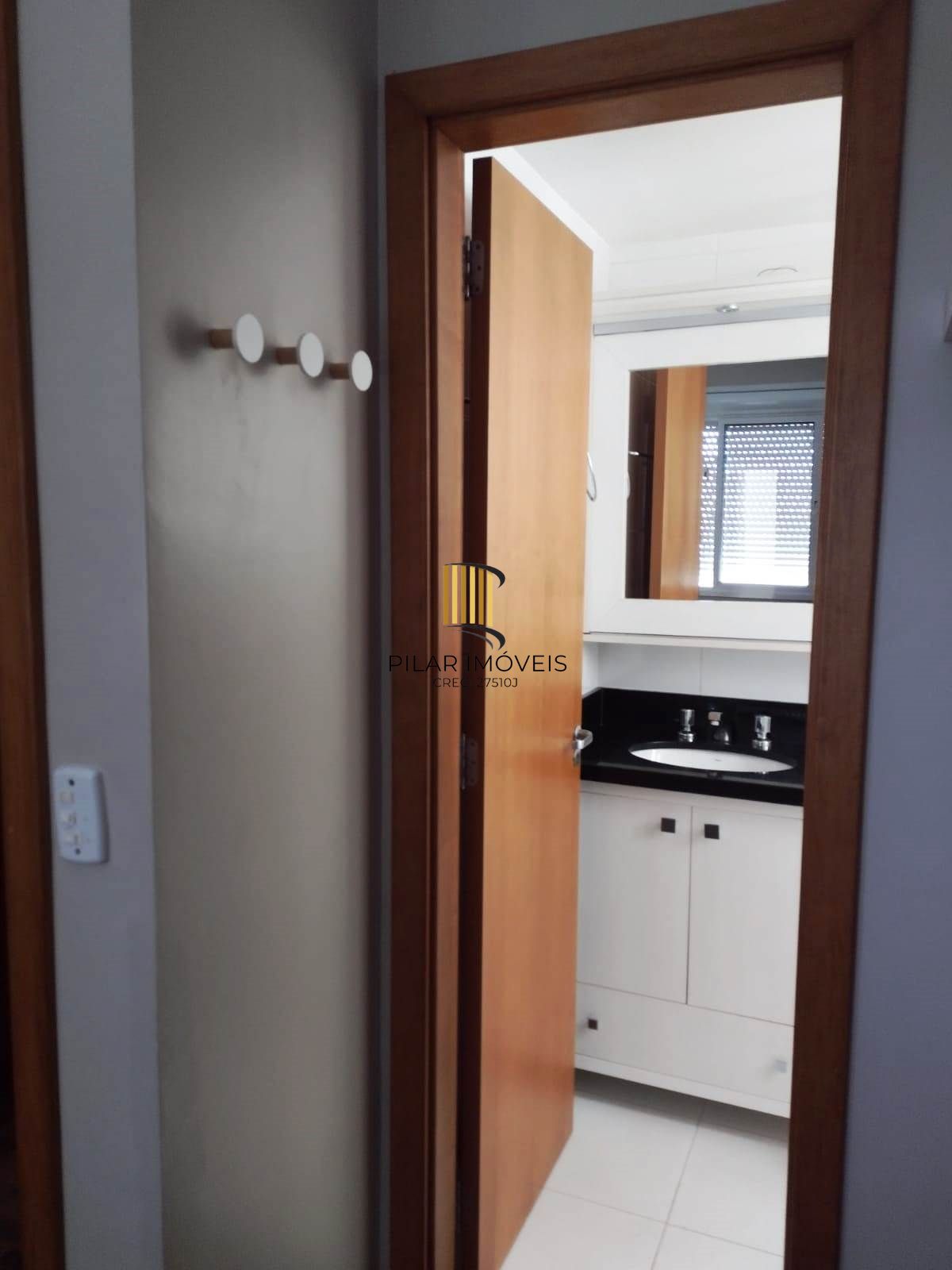 Apartamento 3 dormitórios no bairro Cavalhada
