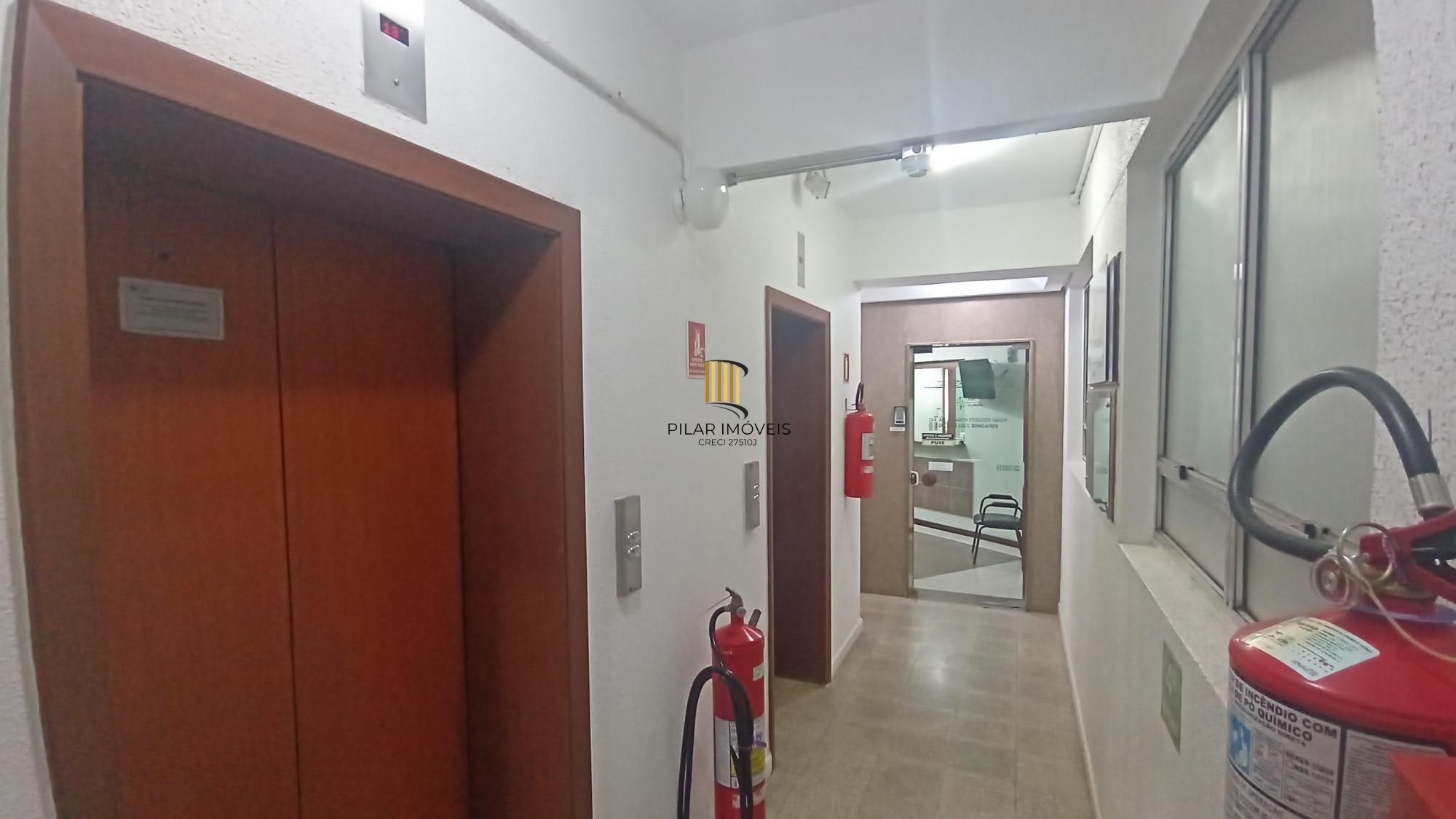 Imóvel comercial com 3 salas e recepção no Centro Histórico