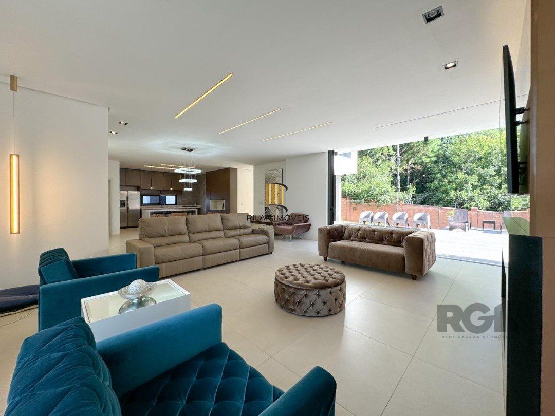 Casa Condominio para Venda - 340m², 4 dormitórios, sendo 4 suites, 4 vagas - Alphaville
