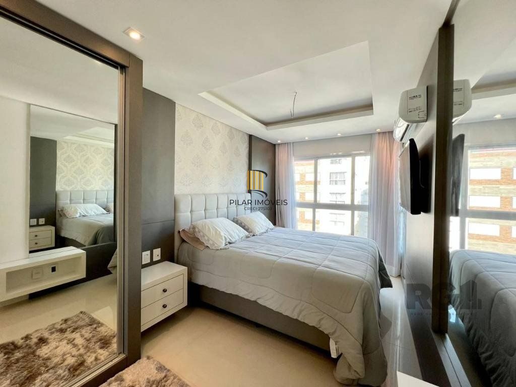 Apartamento 4 dormitórios no bairro Navegantes