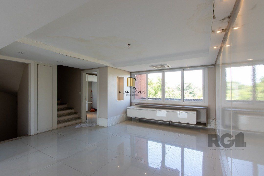 Casa Condominio para Venda - 384.33m², 3 dormitórios, sendo 1 suites, 3 vagas - Cristal