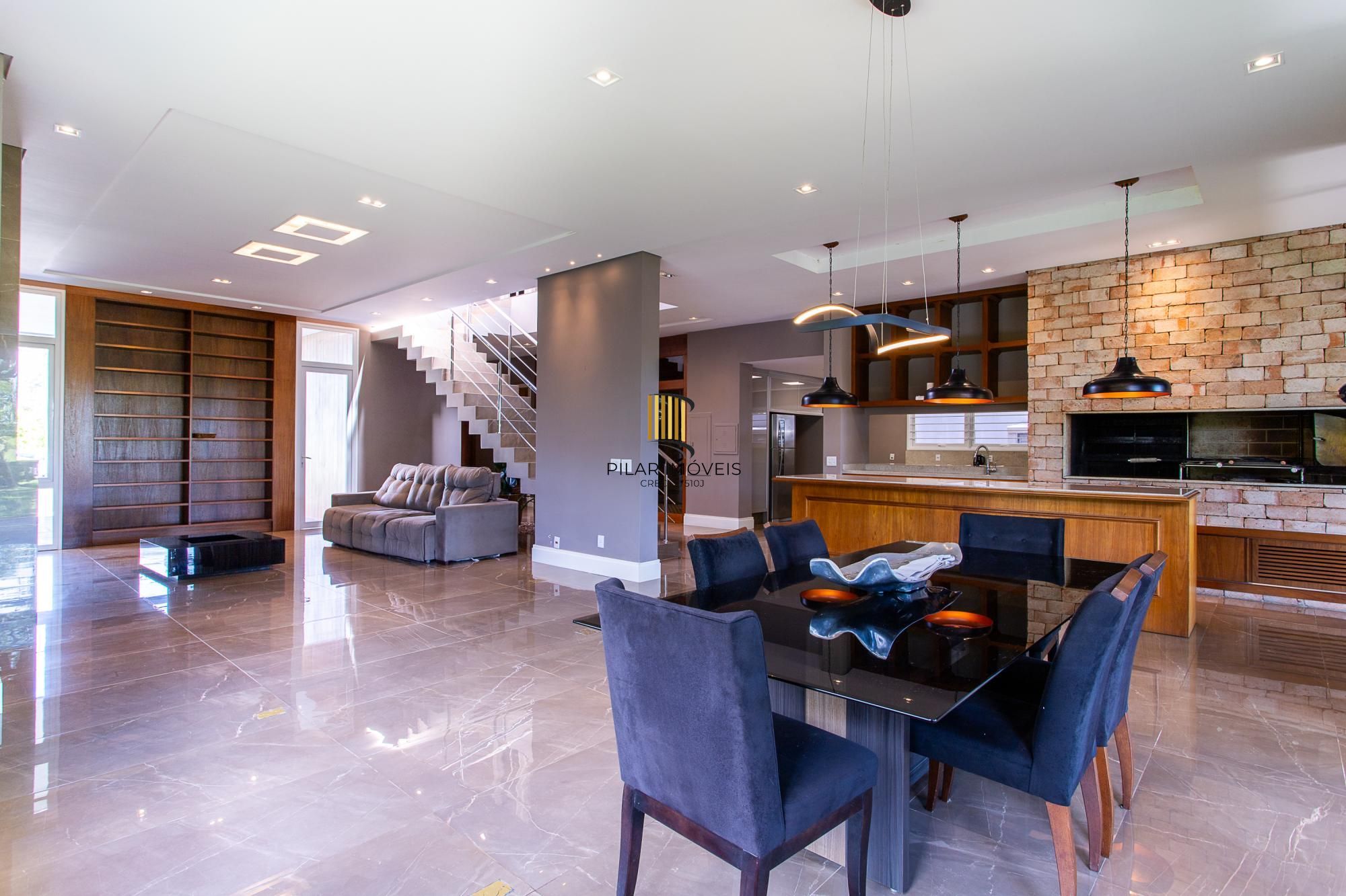 Casa de Condomínio 4 dormitórios no bairro Terraville