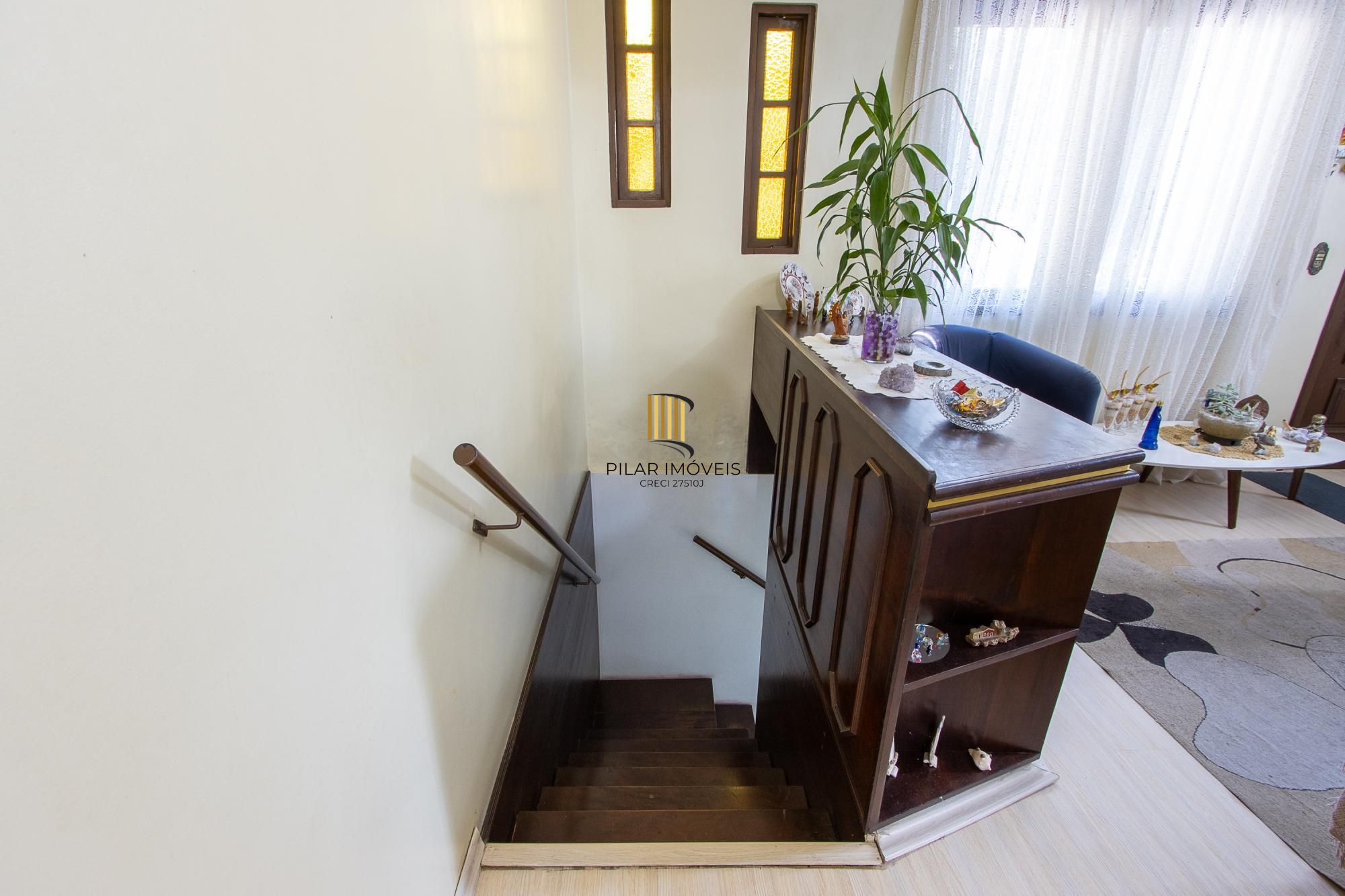 **Casa de 05 dormitórios, 03 suítes, 06 Banheiros, com 315,10m² privativos na Vila Conceição, Porto Alegre, RS**