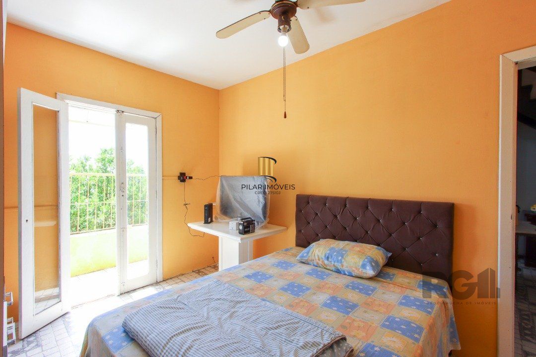 Casa 04 dormitórios, 02 suítes, living 02 ambientes