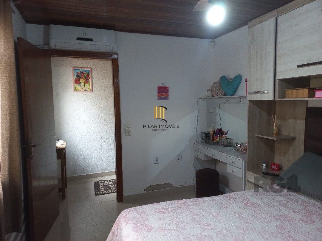 Casa 2 dormitórios com piscina na Vila Nova Porto Alegre
