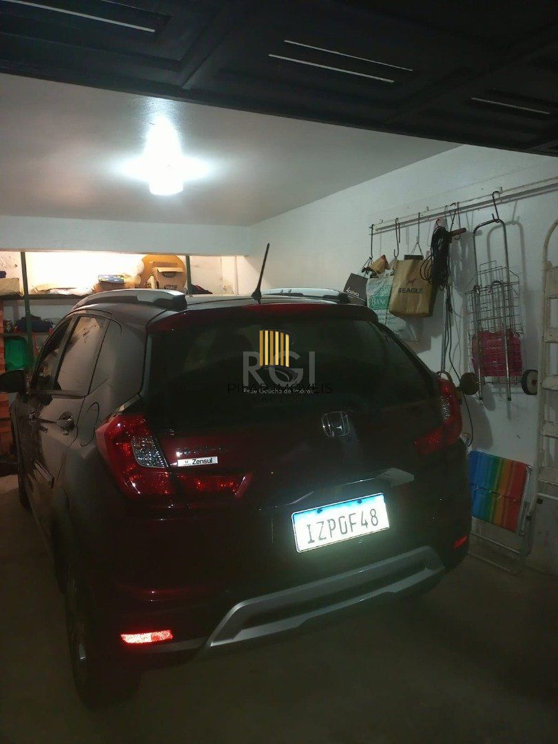 Casa para Venda - 220m², 3 dormitórios, sendo 1 suites, 1 vaga - Camaquã