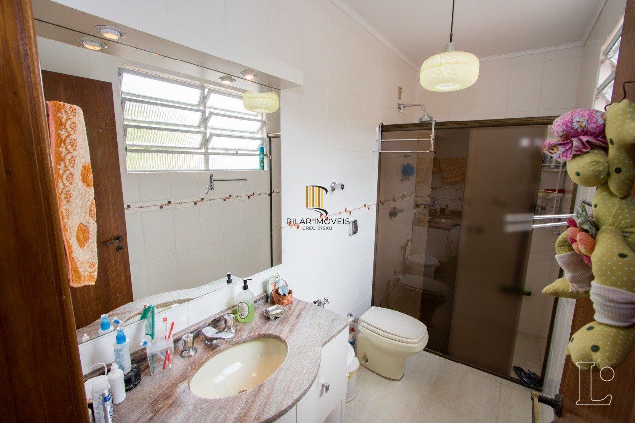 Casa para Venda - 416.89m², 4 dormitórios, sendo 1 suites, 5 vagas - Tristeza