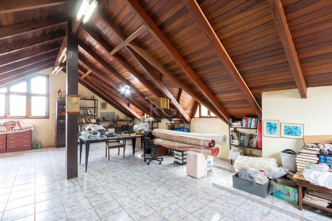 Casa Condominio para Venda - 386m², 3 dormitórios, sendo 2 suites, 2 vagas - Espirito Santo