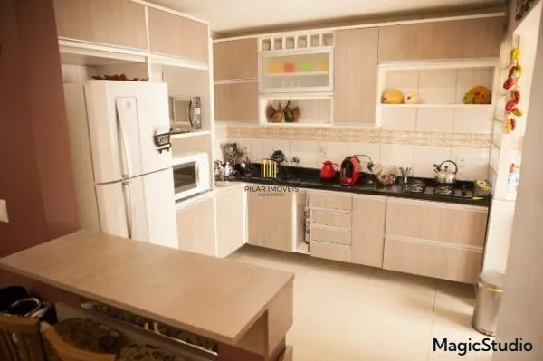 Casa com 3 dormitórios, suíte com closet e piscina no Condomínio Cinque Terre