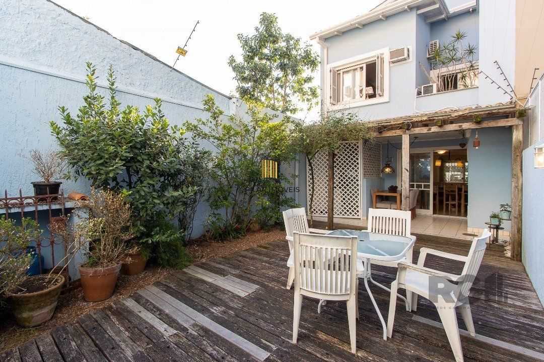 Casa 4 dormitórios no bairro Vila Conceição
