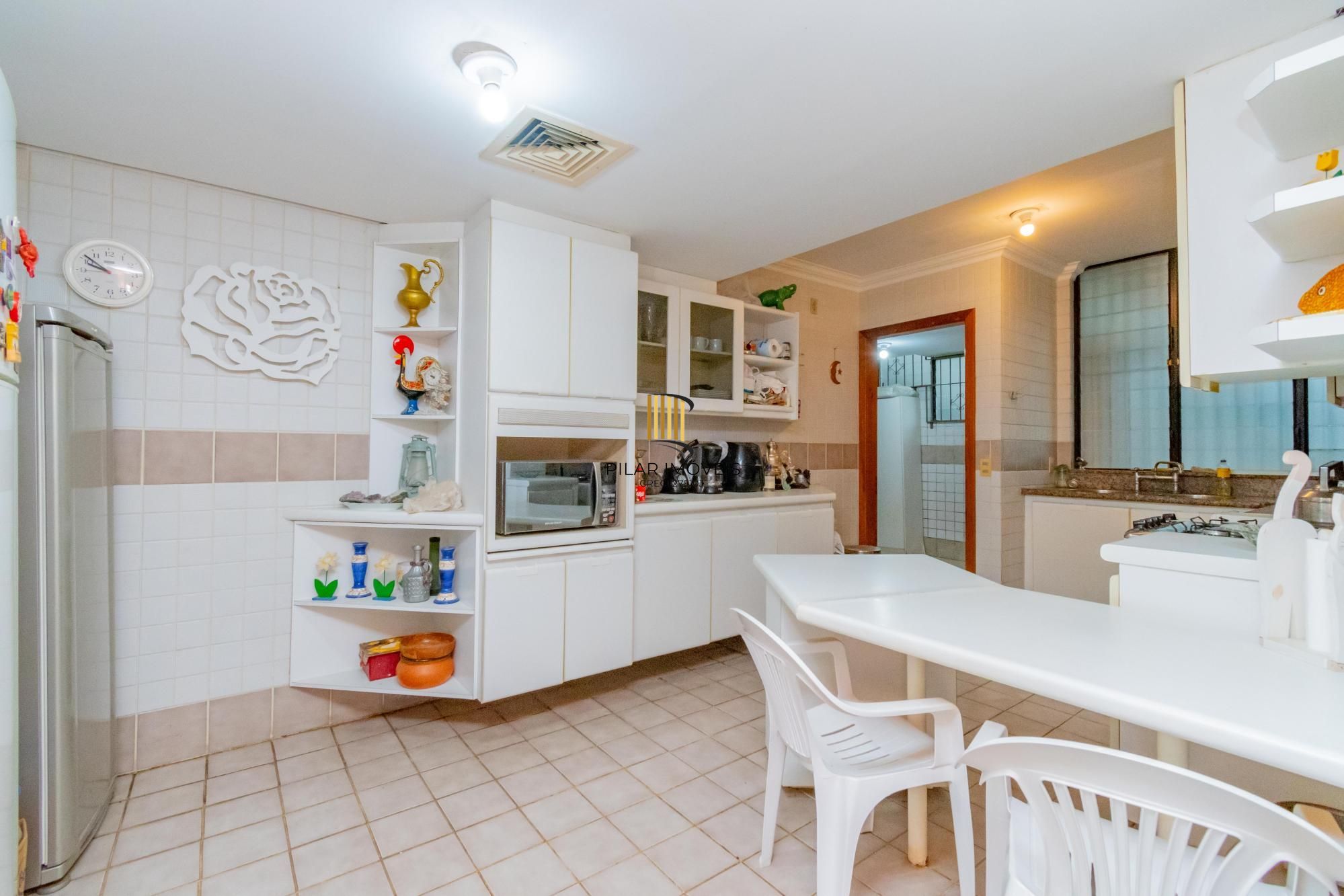 Cobertura horizontal, alto padrão, bairro Santa Tereza, 341m²  área privativa, 02 vagas garagem!