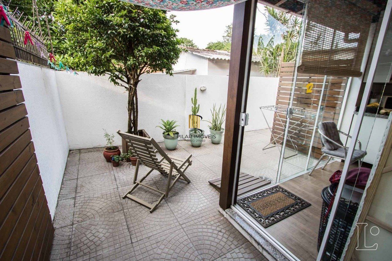 Casa de Condomínio 4 dormitórios no bairro Cavalhada