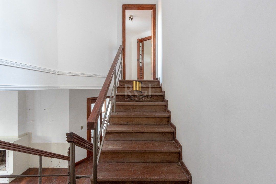 Casa para Venda - 558.14m², 4 dormitórios, sendo 4 suites, 6 vagas - Jardim Isabel