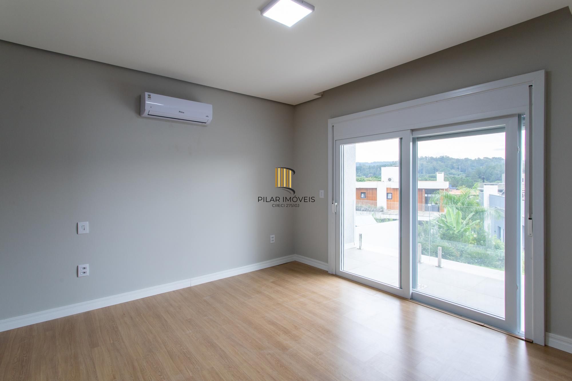Casa Condominio para Venda - 300m², 3 dormitórios, sendo 3 suites, 2 vagas - Alphaville