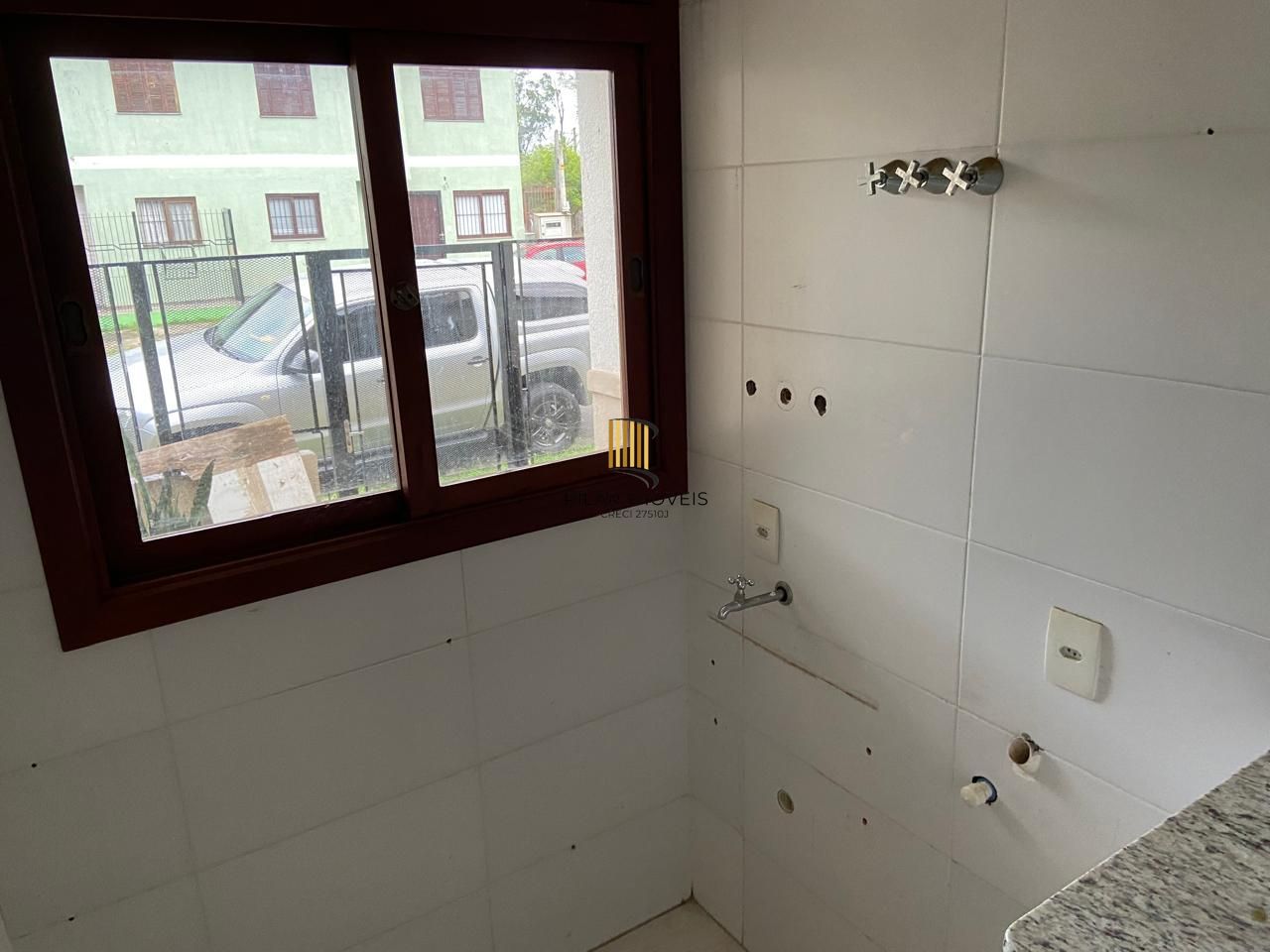 Casa 2 dormitórios no bairro Hípica