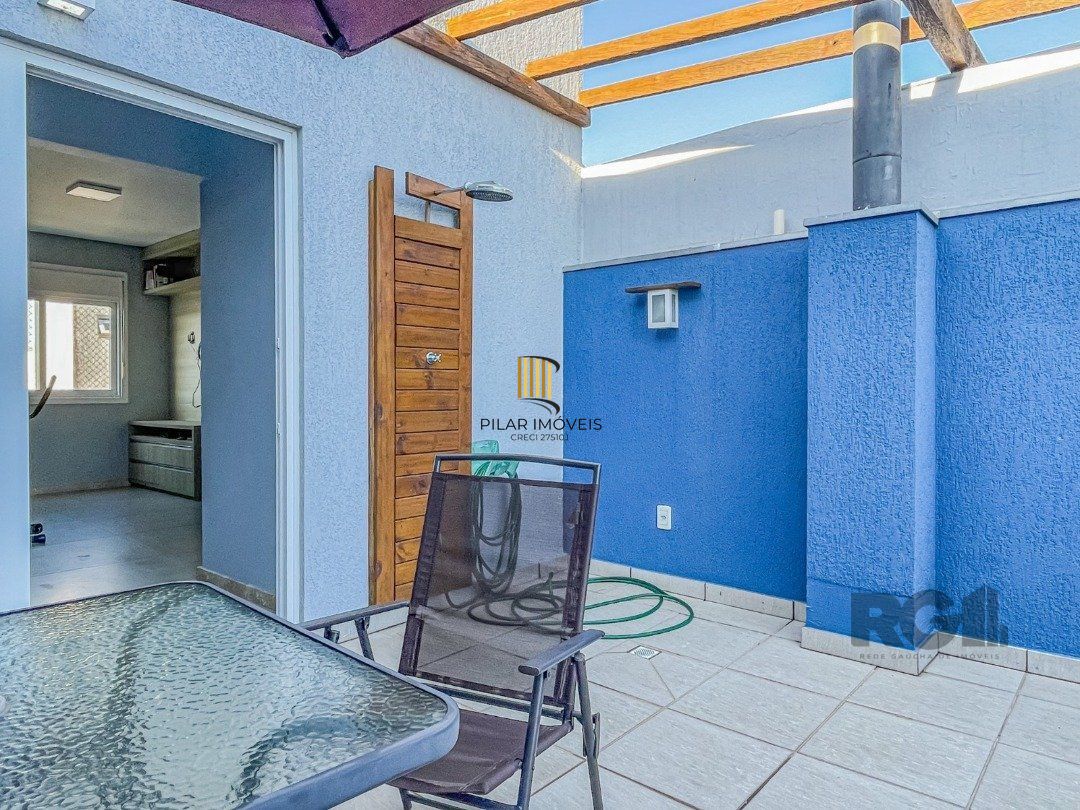 Casa de Condomínio 4 dormitórios no bairro Hípica