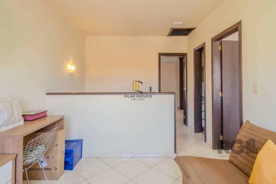 Casa 3 dormitórios no bairro Hípica