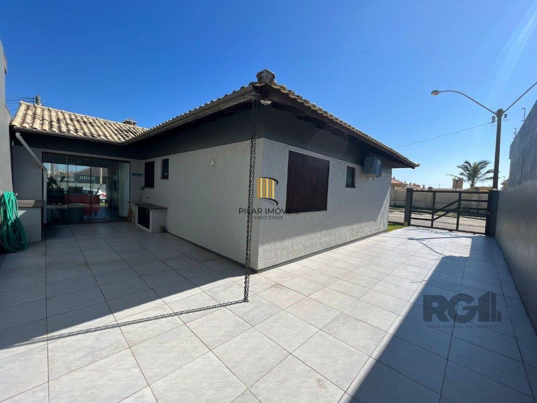 Casa 3 dormitórios no bairro Atlântida Sul