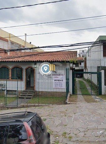 Casa para Venda - 300m², 3 dormitórios, 3 vagas - Petrópolis - Pilar Imóveis