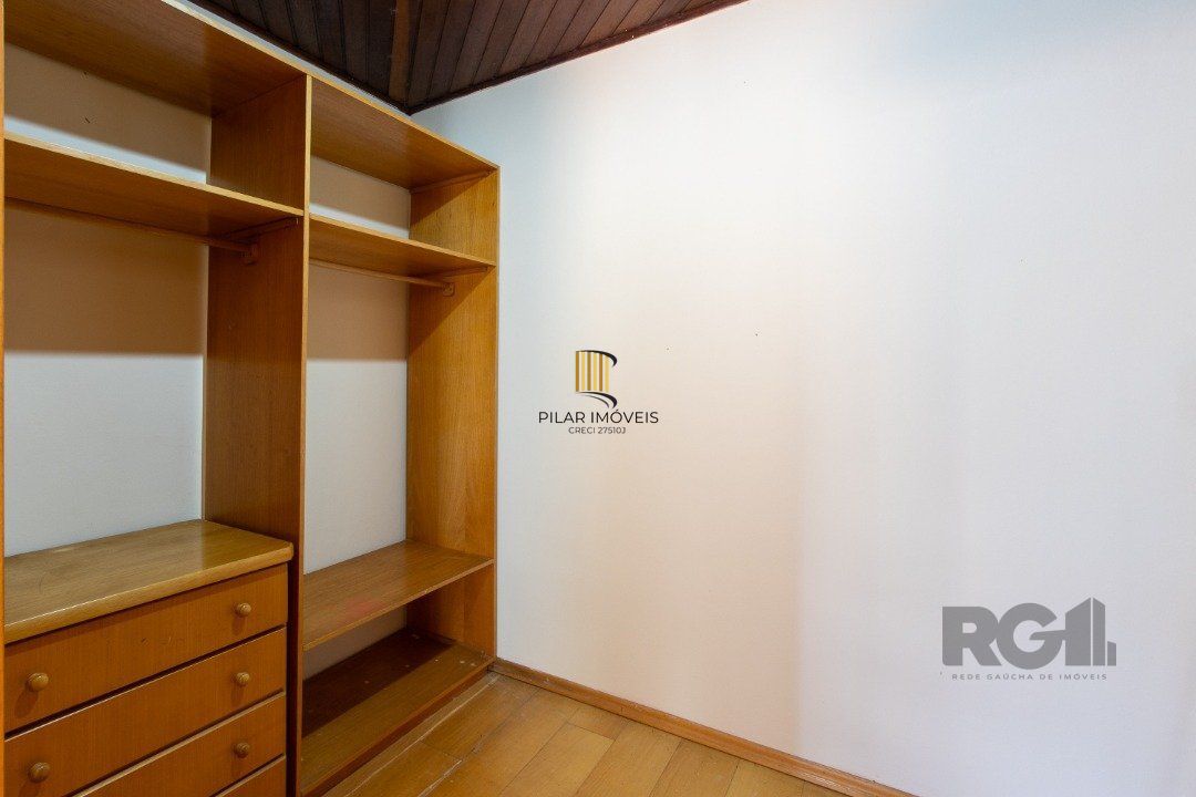 Casa 4 dormitórios no bairro Tristeza