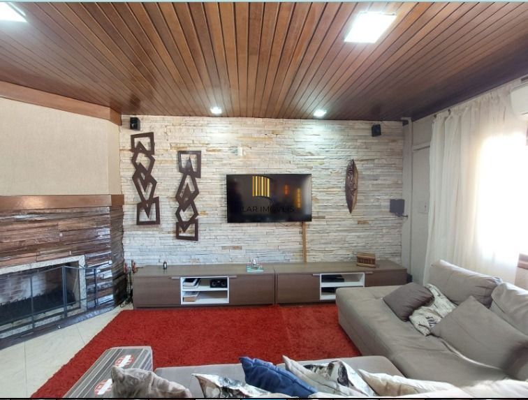 Casa para Venda - 198m², 2 dormitórios, 2 vagas - Belém Novo