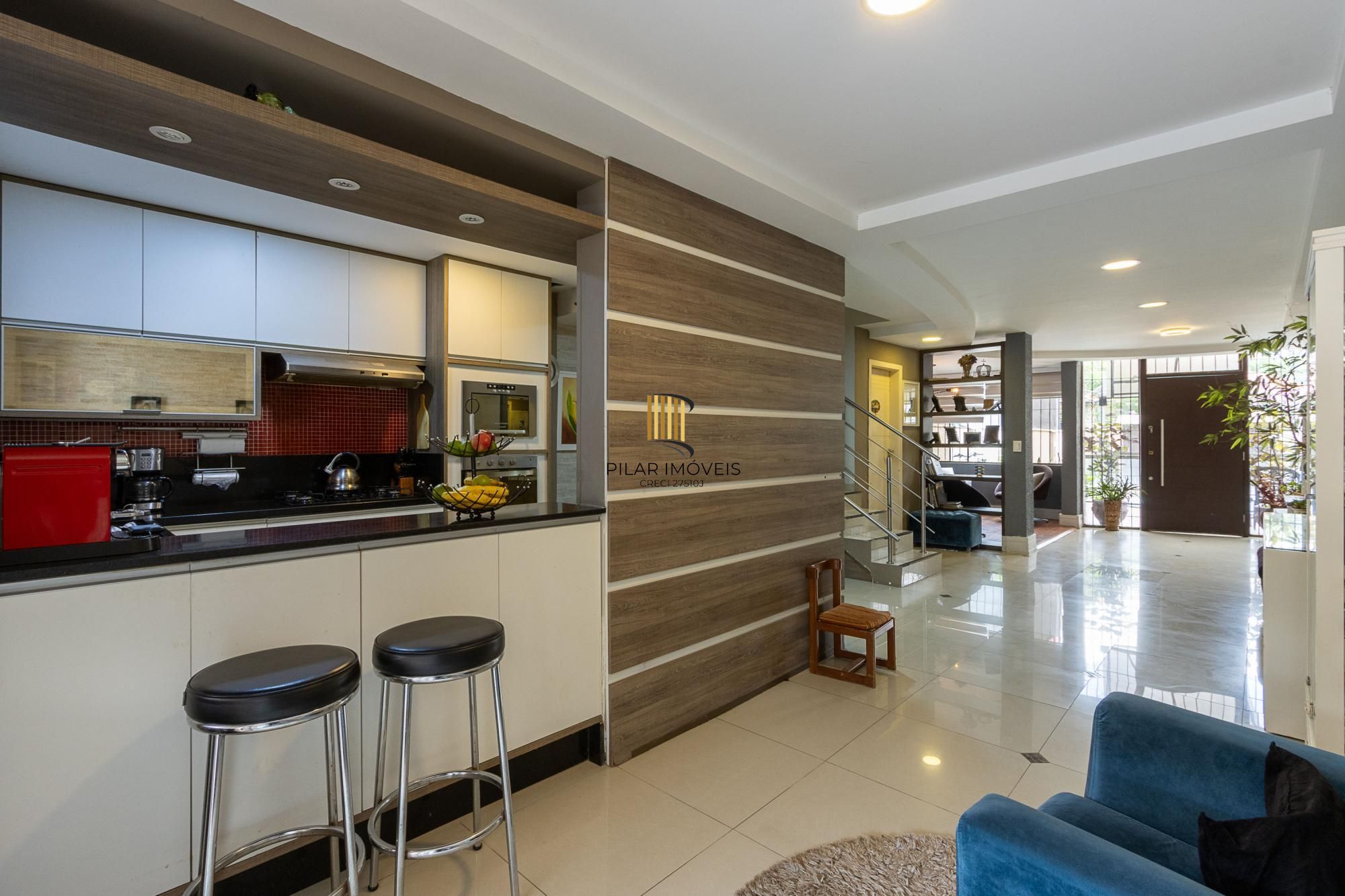 Casa 3 dormitórios no bairro Cristal