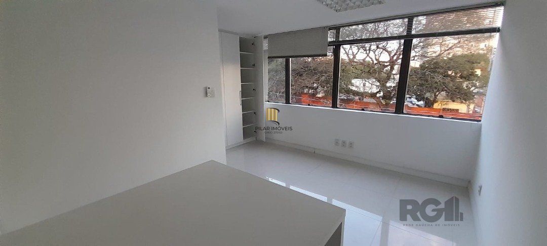 Excelente Sala Mobiliada na Wenceslau Escobar enfrente ao Paseo