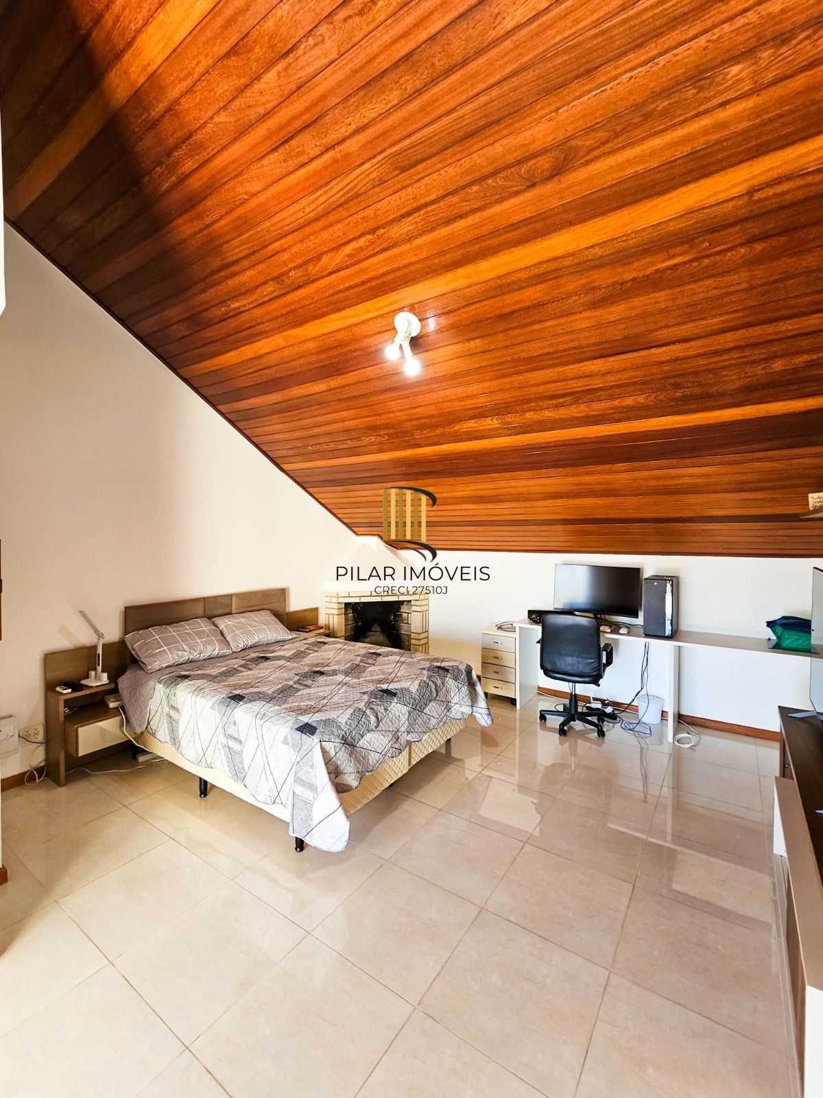 Casa 3 dormitórios no bairro Tristeza