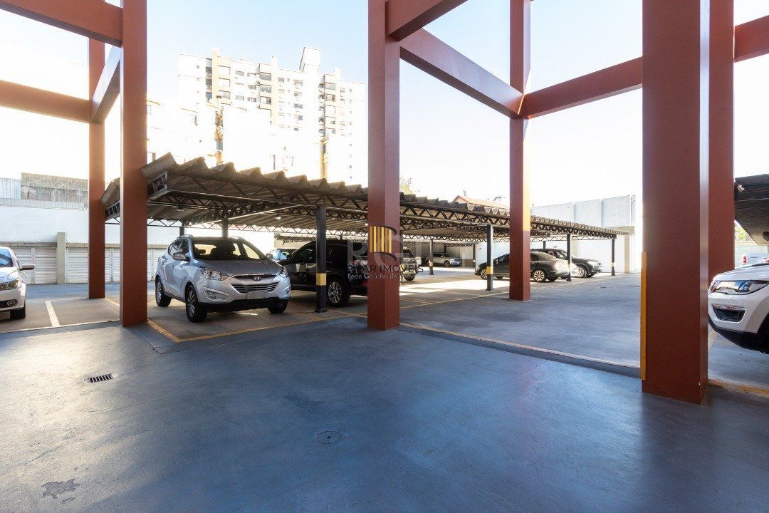 Apartamento para Venda - 104m², 3 dormitórios, sendo 1 suites, 1 vaga - Floresta