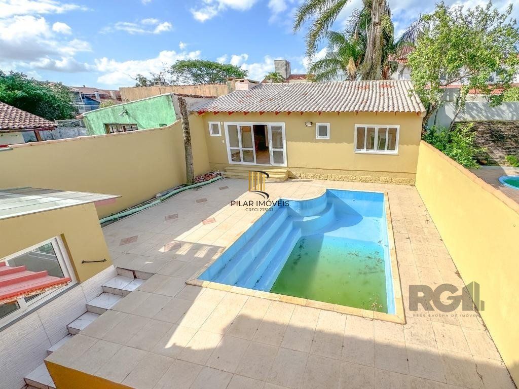 Casa Condominio para Venda - 297.63m², 3 dormitórios, sendo 1 suites, 2 vagas - Espirito Santo