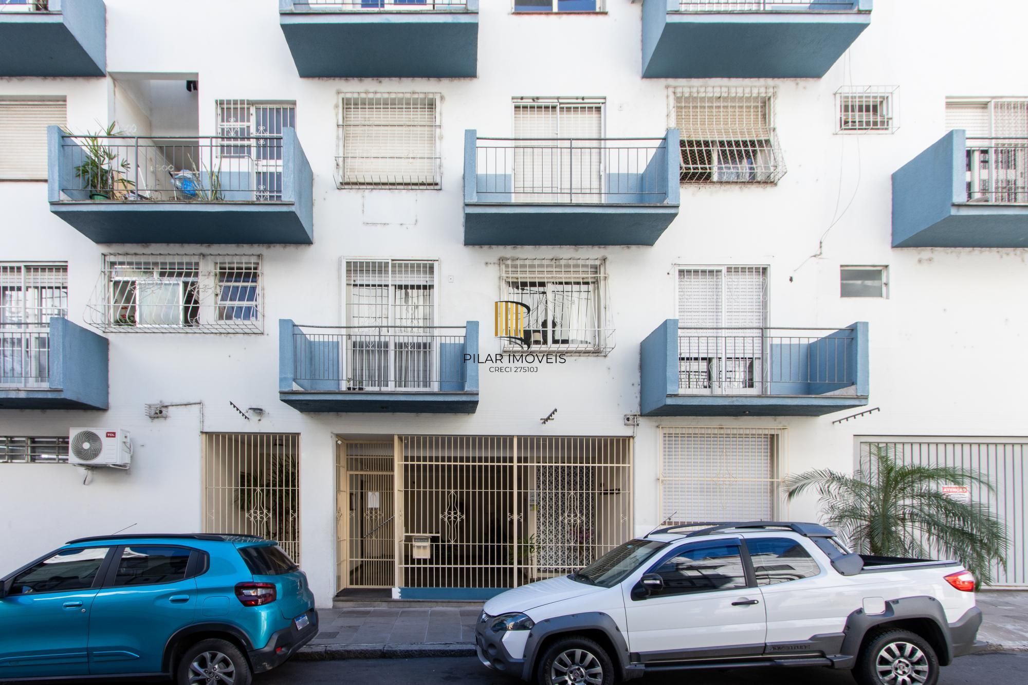 Apartamento 1 quarto, com sacada, andar alto com vista livre - Centro Histórico