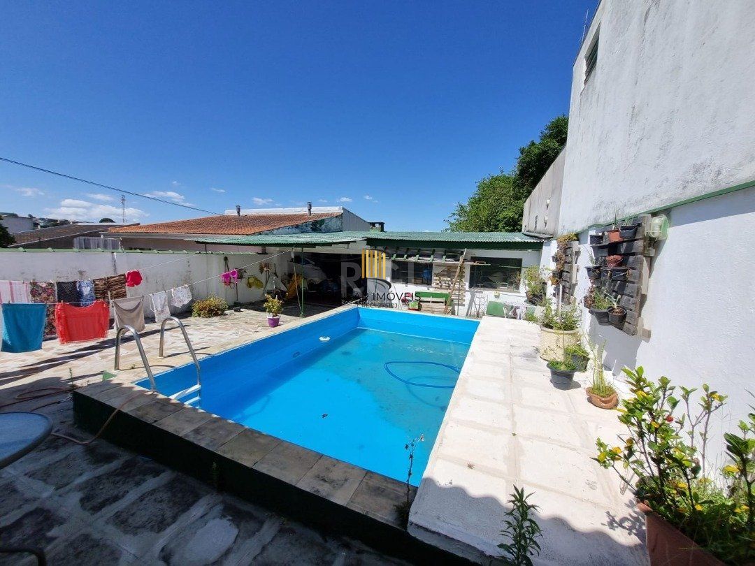 Casa 3 dormitórios no bairro Tristeza
