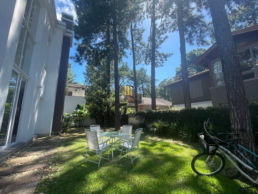 Casa de Condomínio 3 dormitórios no bairro Atlântida Sul
