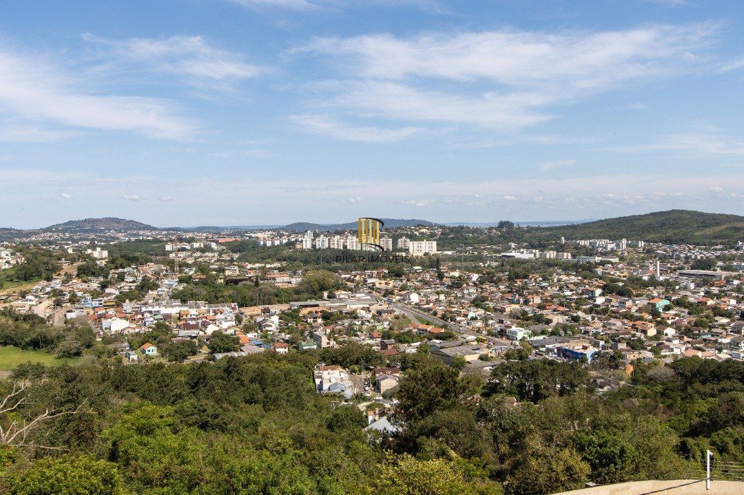 Casa de Condomínio 4 dormitórios no bairro Nonoai