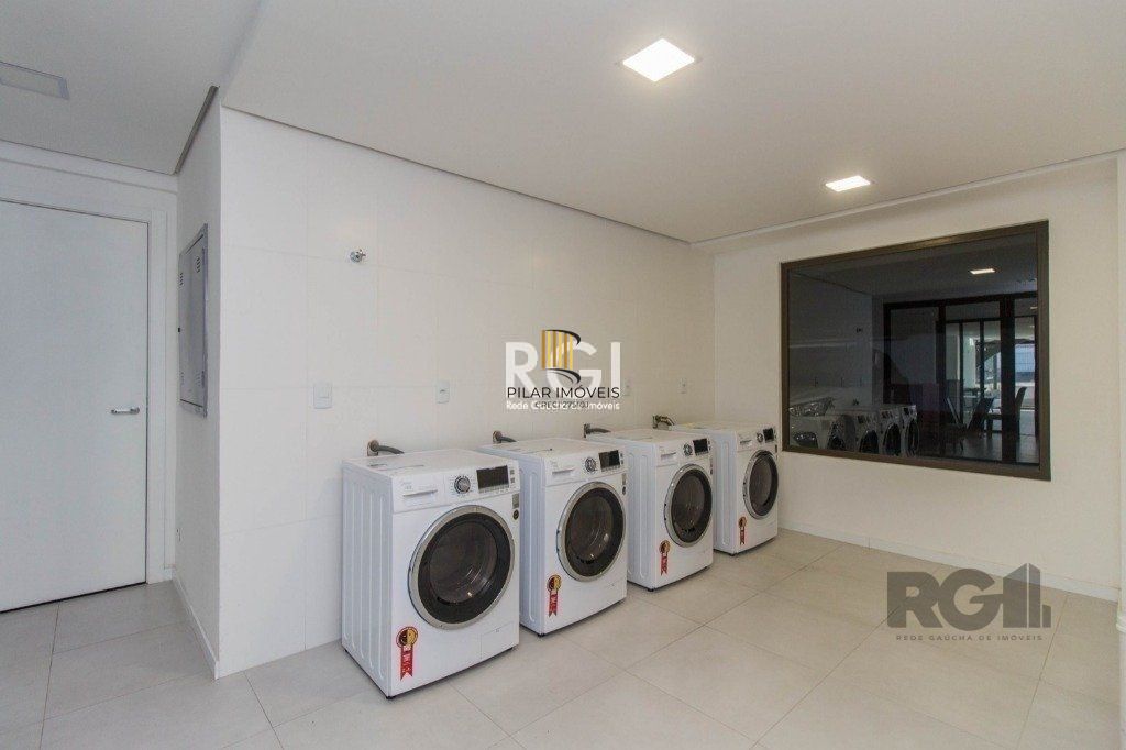 Loft com terraço privativo em L, possui 1 dormitório