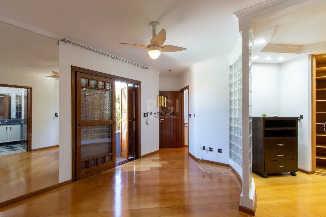 Casa 3 dormitórios no bairro Ipanema