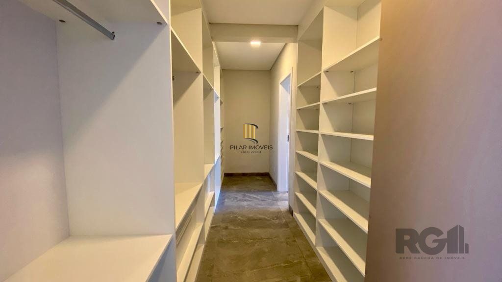 Casa de Condomínio 5 dormitórios no bairro Atlântida Sul
