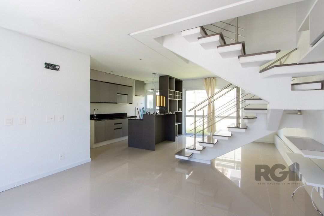 Casa em Condomínio, 197m², 3dormitórios, bairro Glória