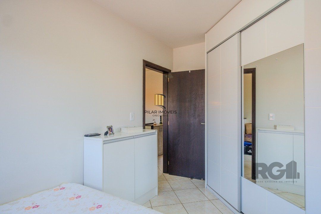 Casa 3 dormitórios no bairro Hípica