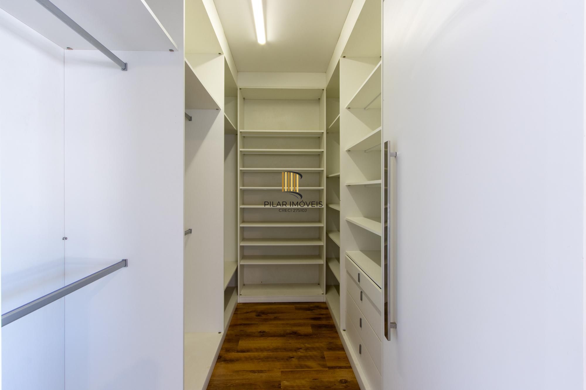 Casa em condomínio