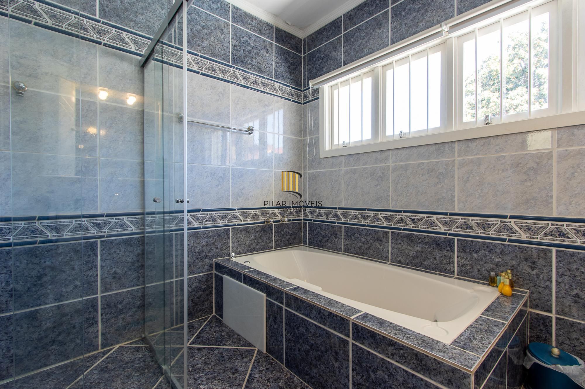 Casa 4 dormitórios no bairro Cristal