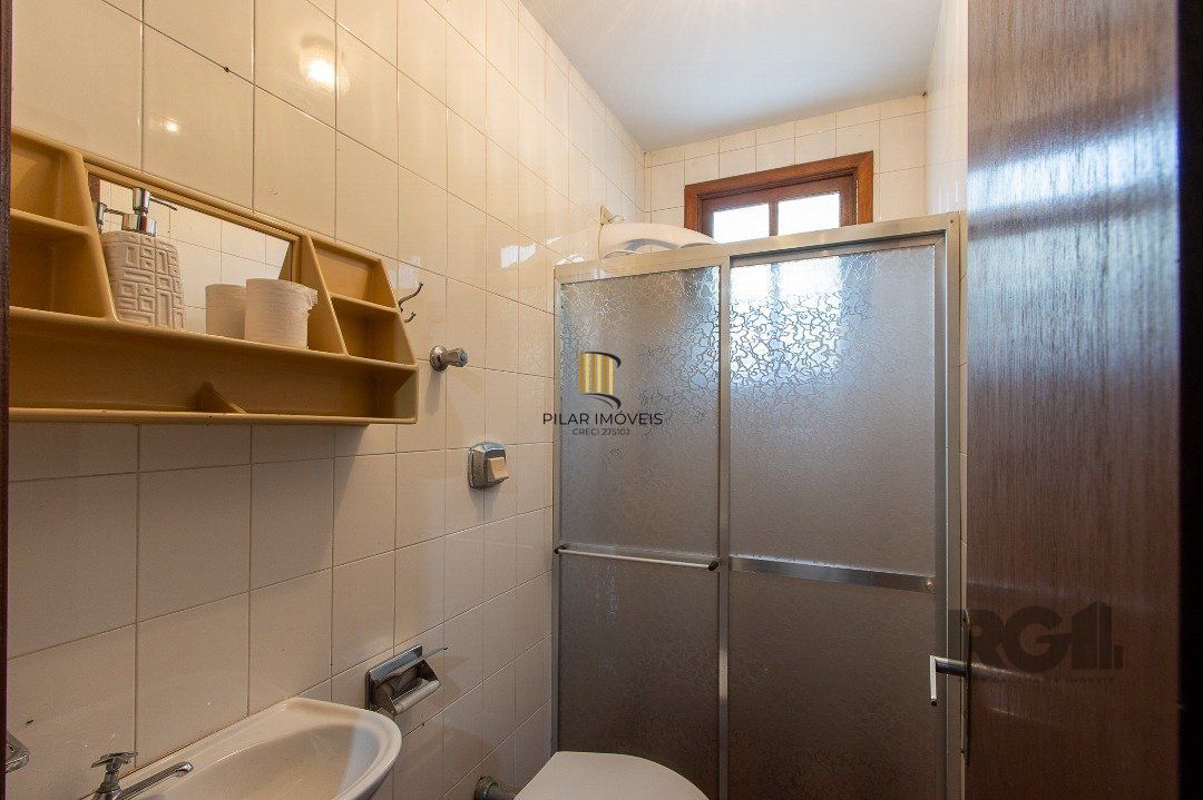 Casa 3 dormitórios no bairro Ipanema