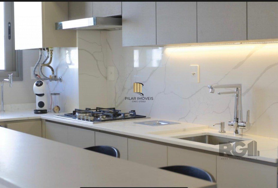 Apartamento 2 dormitórios no bairro Tristeza