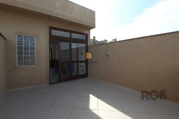 Casa para Venda - 180m², 3 dormitórios, sendo 3 suites, 3 vagas - Hípica
