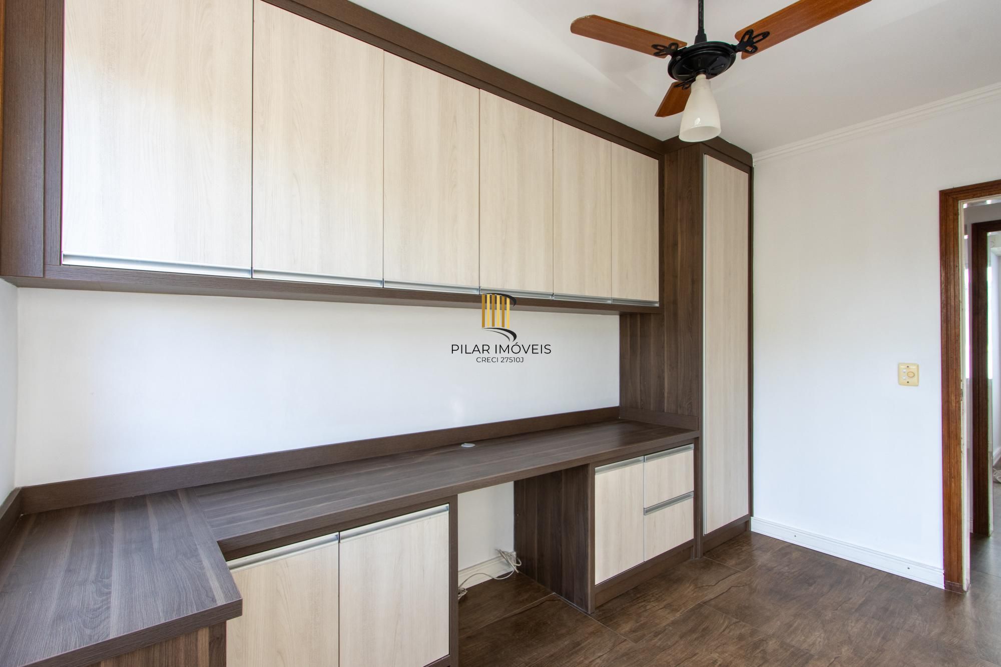 Apartamento com 2 dormitórios com 74m² e 1 vaga e no Menino Deus