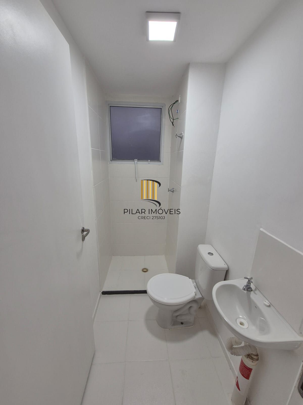 Apartamento 2 dormitórios no bairro Rubem Berta