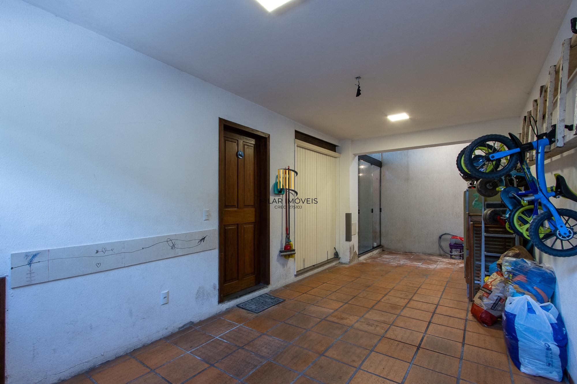 Casa em Condomínio no bairro Tristeza