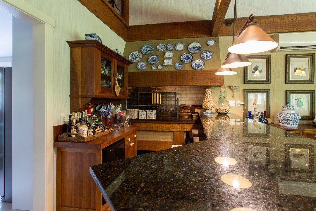 Casa Condominio para Venda - 380m², 3 dormitórios, sendo 3 suites, 6 vagas - Terra Ville