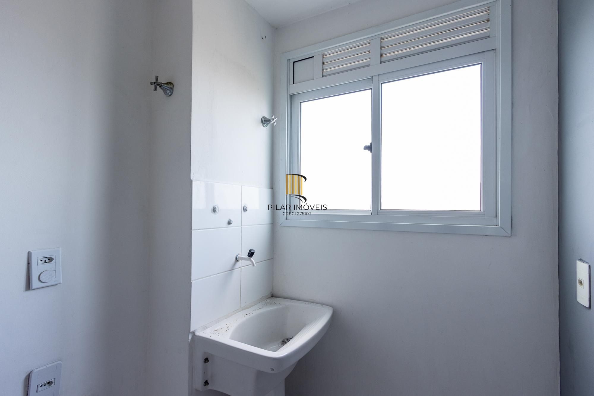 Apartamento 2 quartos, 1 vaga escritura, elevador - Bairro Cristal